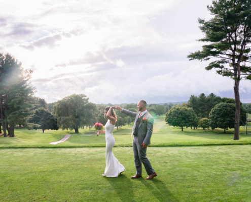 9Anthony-and-Jamie-1st-tee-768x512 (1)